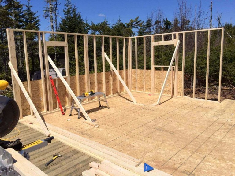 How To Frame The Ultimate Off Grid Cabin In Three Days - Day 1