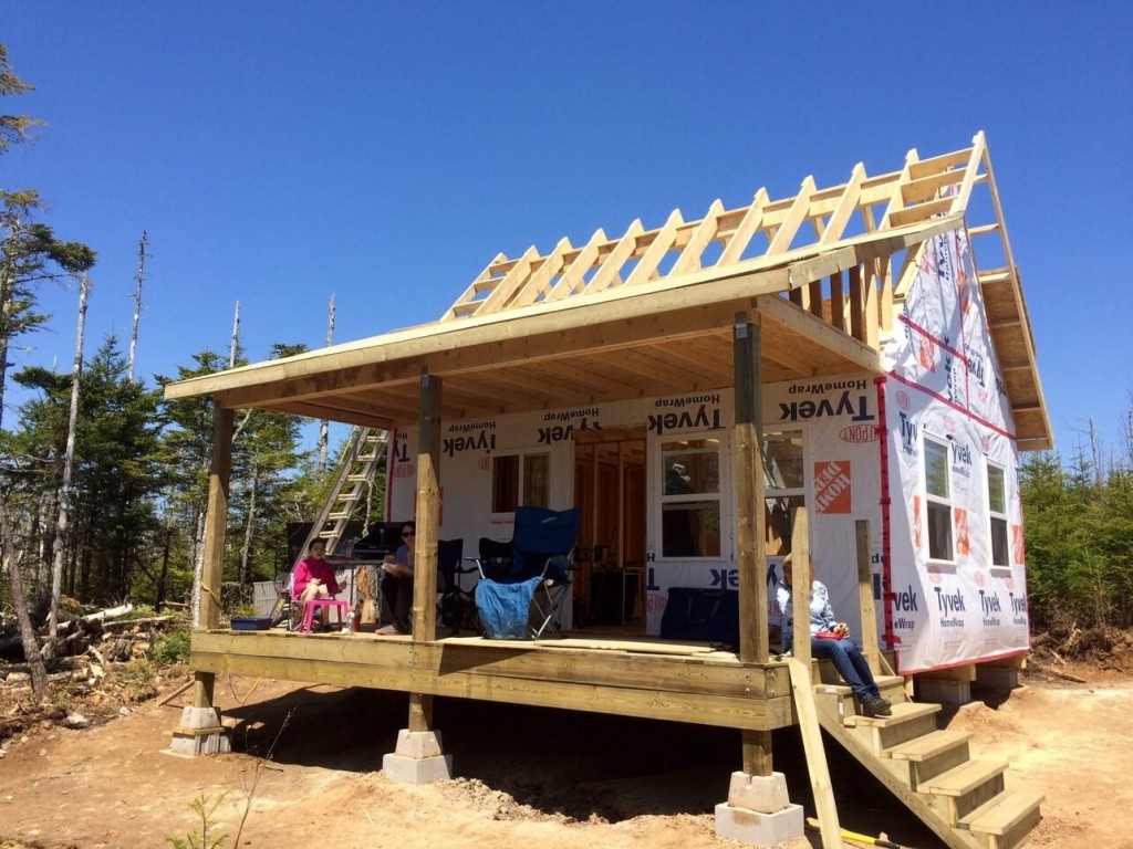 Exterior-The-Off-Grid-Cabin-Roof-OSB-Sheathing-over-deck