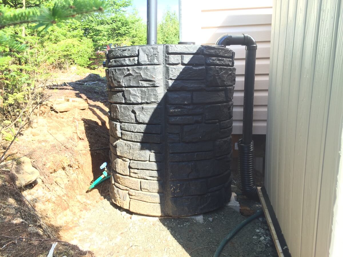 The Off Grid Cabin Rain Water Harvest Rain Barrel 1
