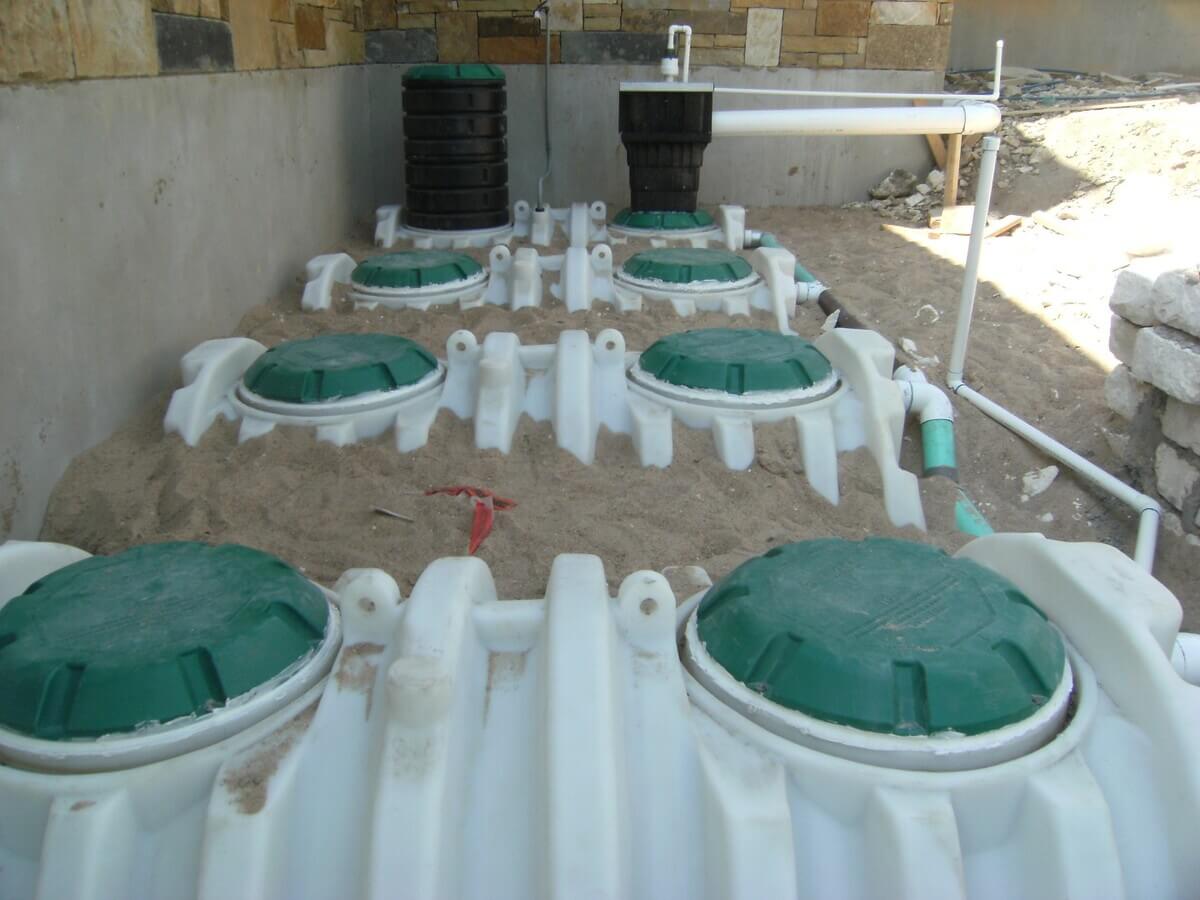 Undground-poly-system-with-inlet-filter
