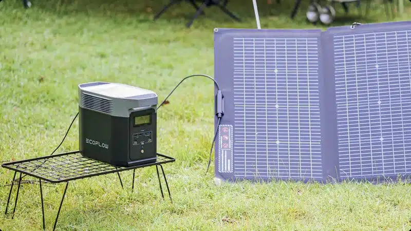 EcoFlow DELTA 2 Solar Generator with Solar Panels