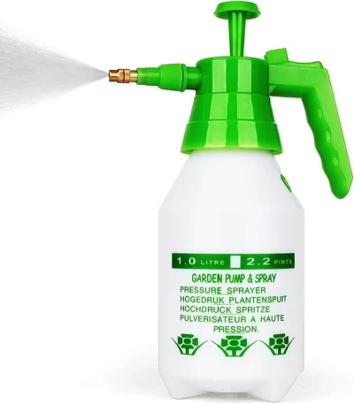 Garden Pump Sprayer for cleaning solar panels